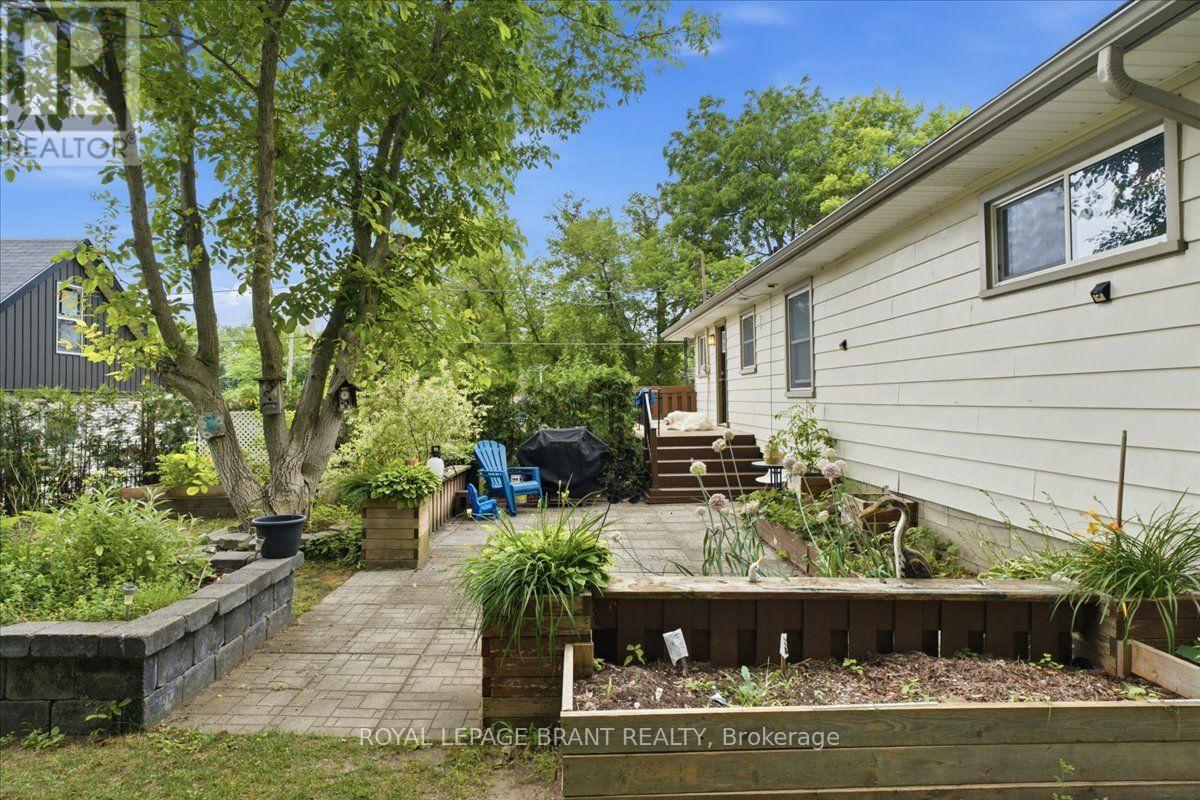 12 TILLSON STREET - 32