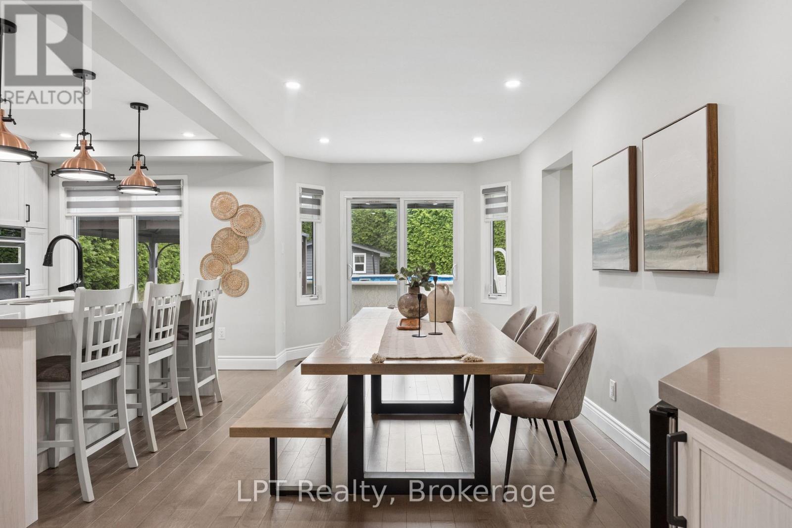 178 SANDRINGHAM DRIVE - 10