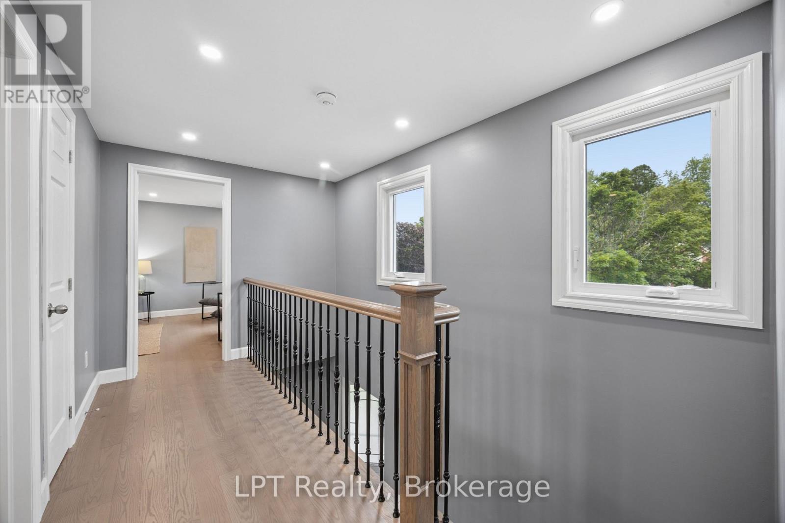 178 SANDRINGHAM DRIVE - 18