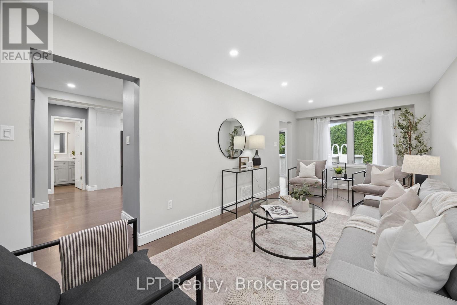 178 SANDRINGHAM DRIVE - 7