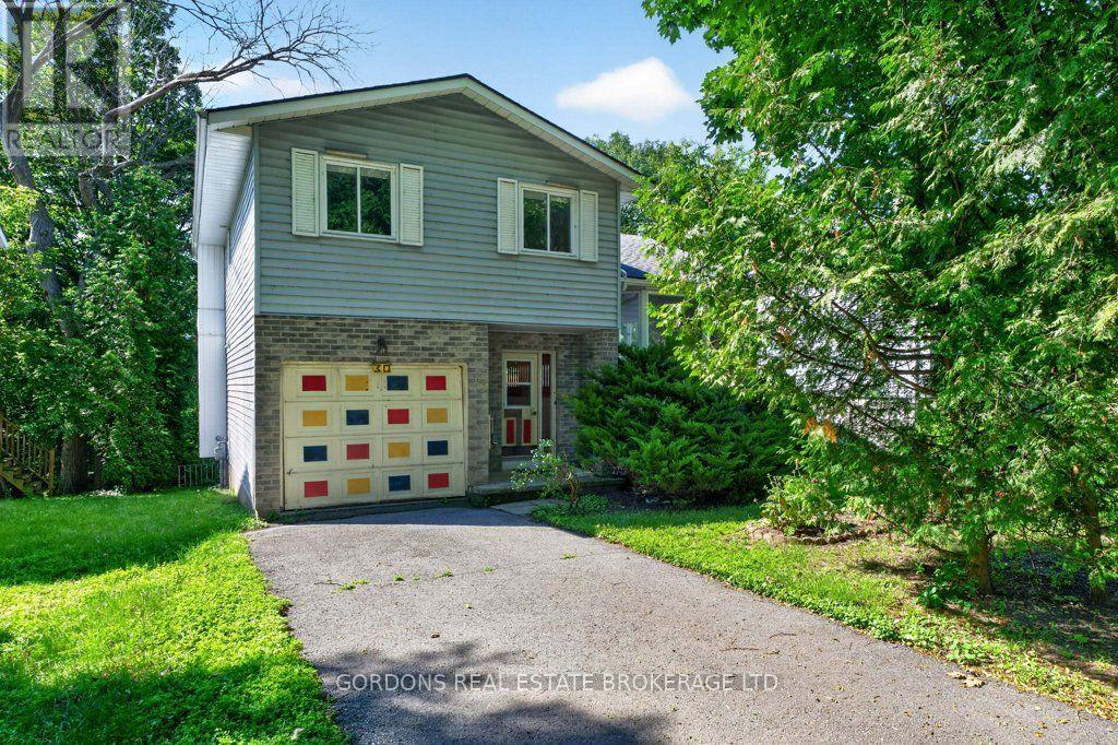 30 LIMERIDGE DRIVE - 1