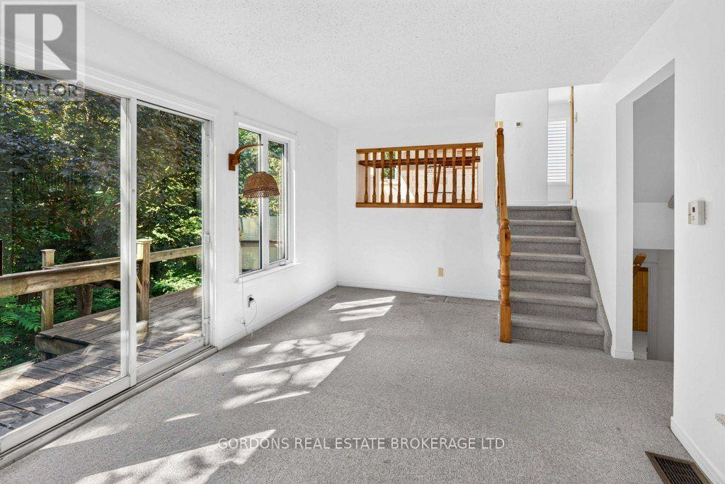 30 LIMERIDGE DRIVE - 12