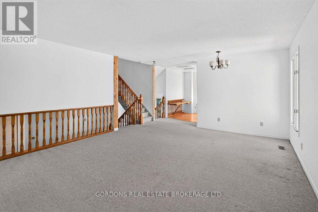 30 LIMERIDGE DRIVE - 24