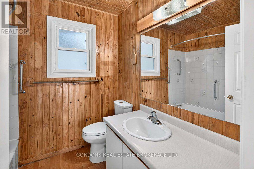 30 LIMERIDGE DRIVE - 31