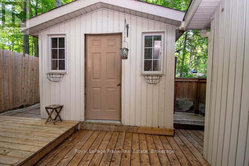 12 WOODLAND TRAIL - 34