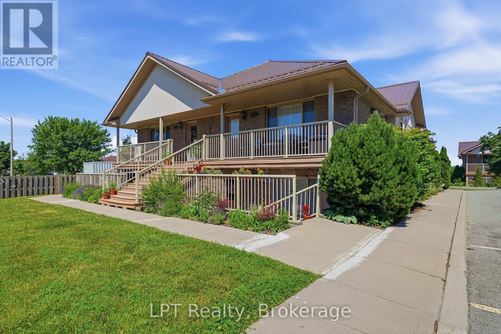 #5A 37 LAKE BREEZE COURT - 1