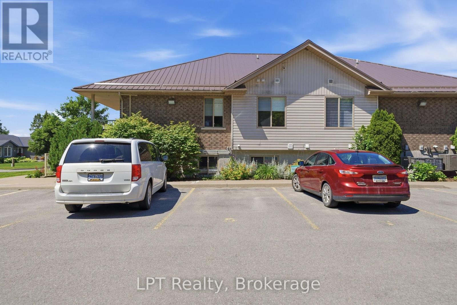 #5A 37 LAKE BREEZE COURT - Image 24