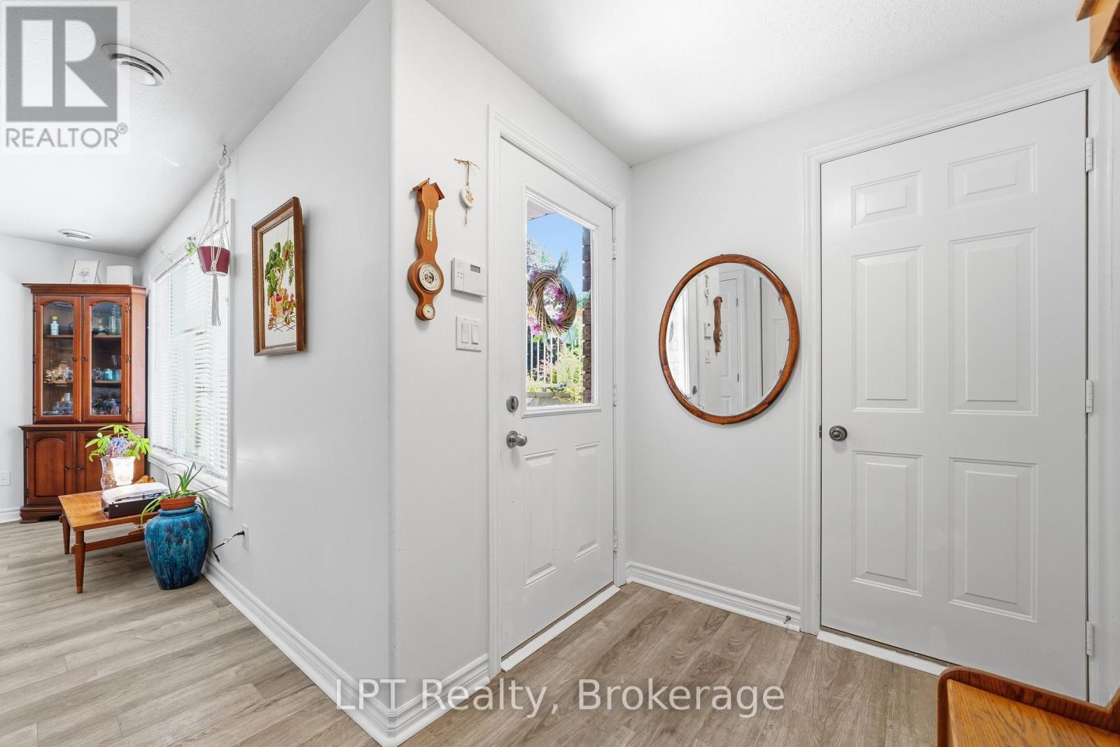 #5A 37 LAKE BREEZE COURT - 7
