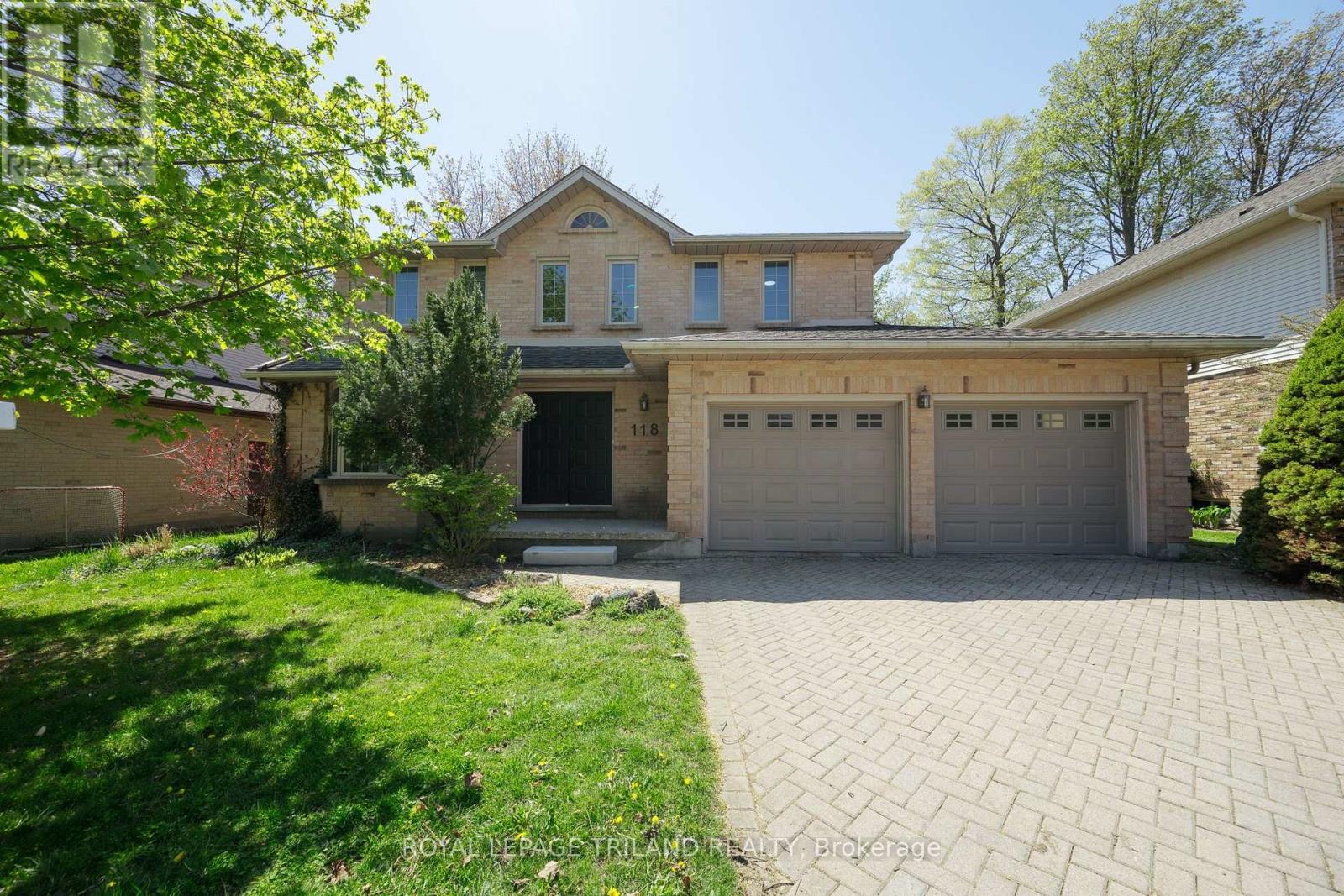118 DEER VALLEY CRESCENT - 1
