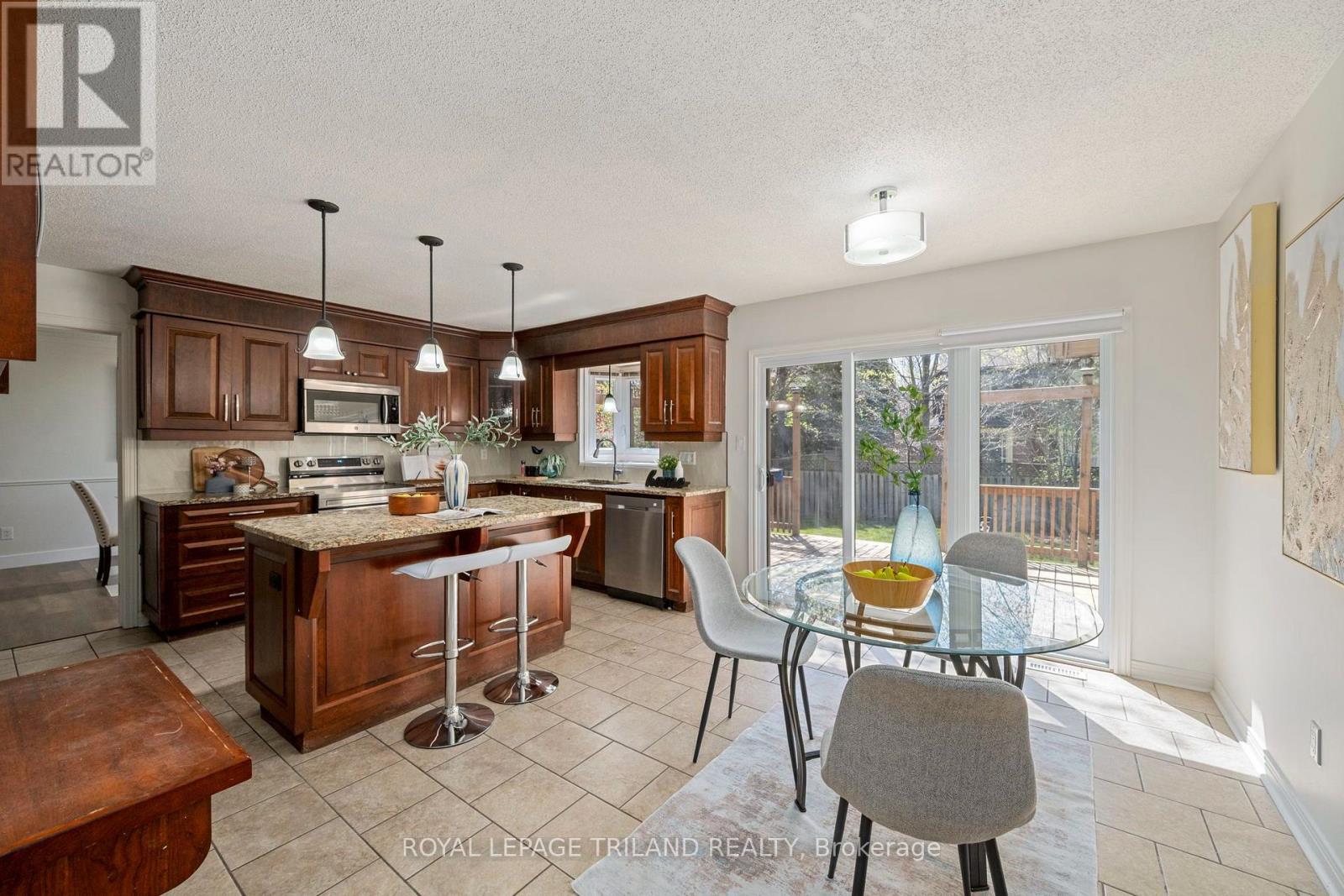 118 DEER VALLEY CRESCENT - 10