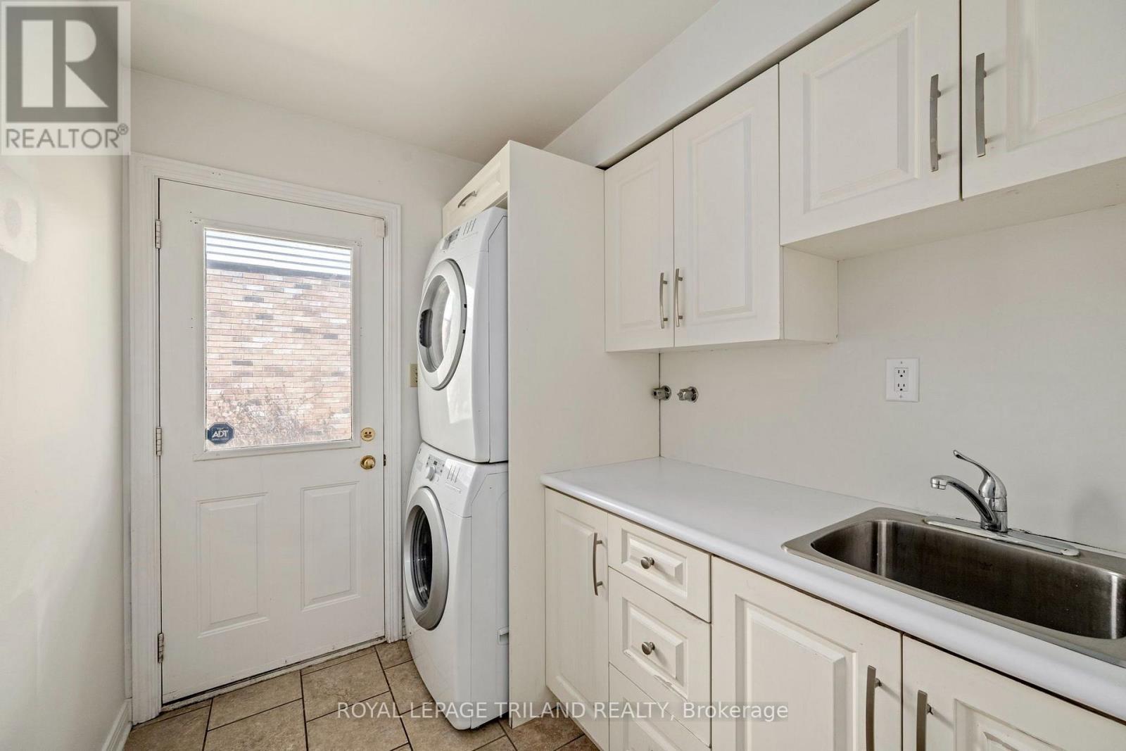118 DEER VALLEY CRESCENT - 15