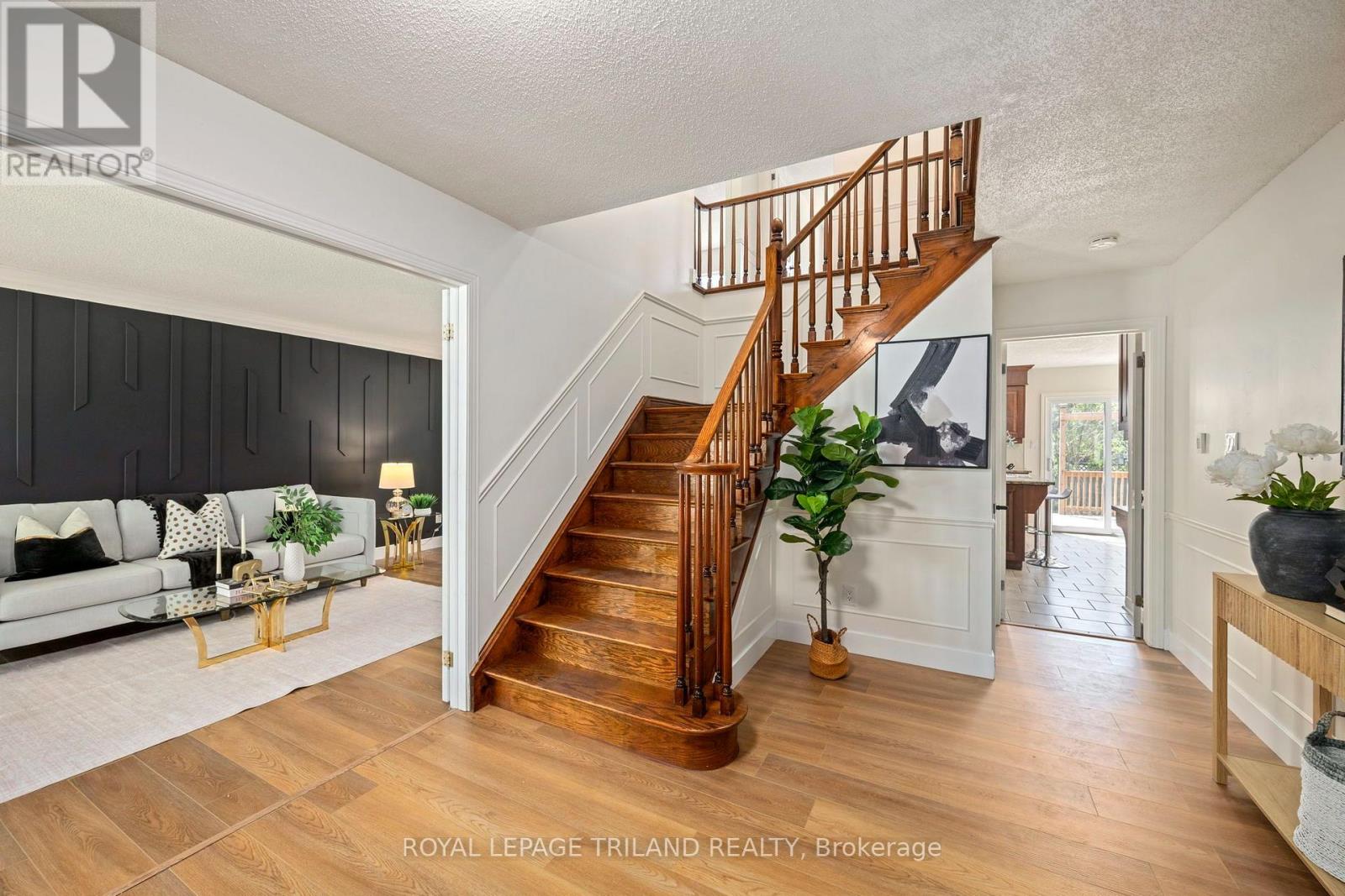 118 DEER VALLEY CRESCENT - 17