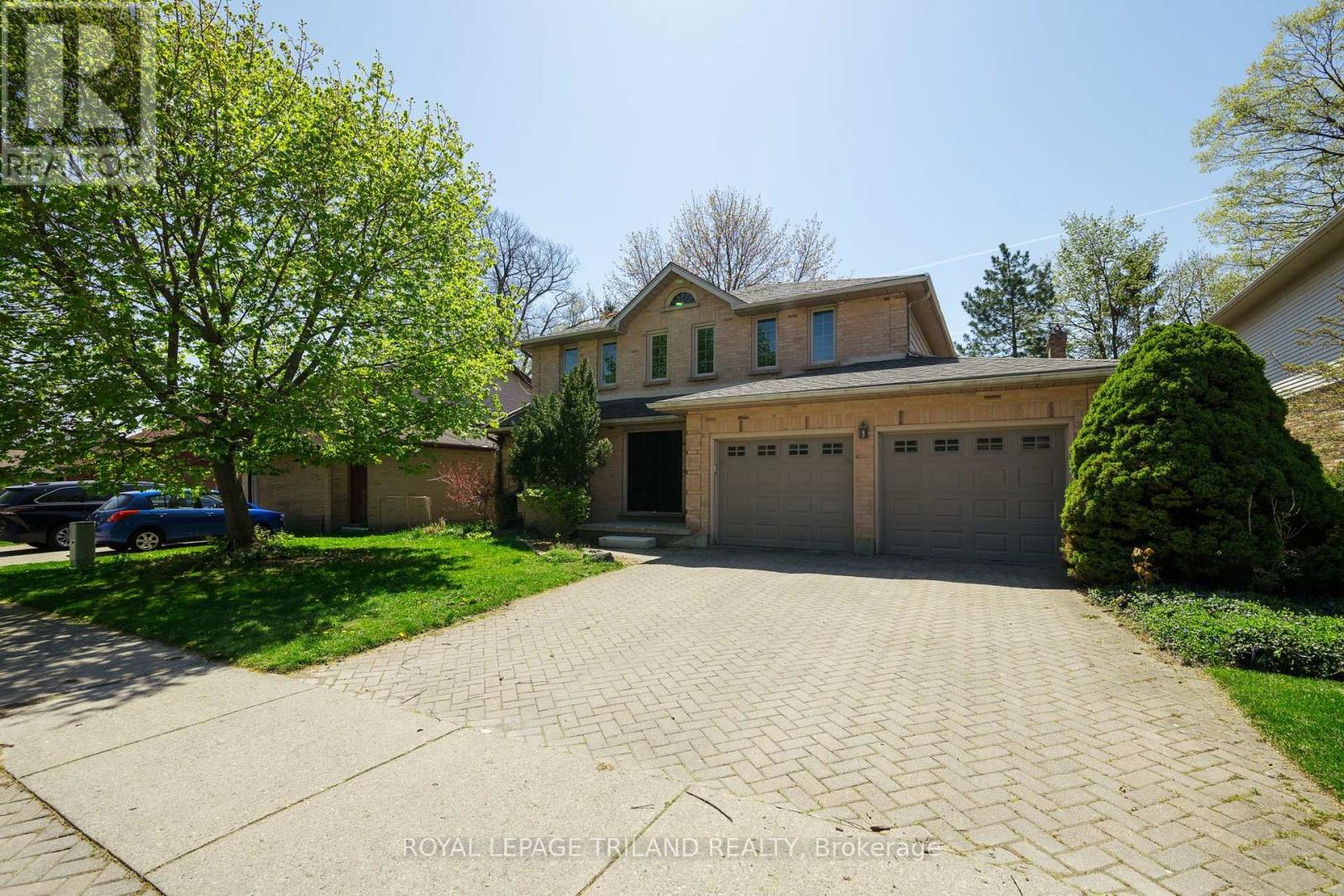 118 DEER VALLEY CRESCENT - 2