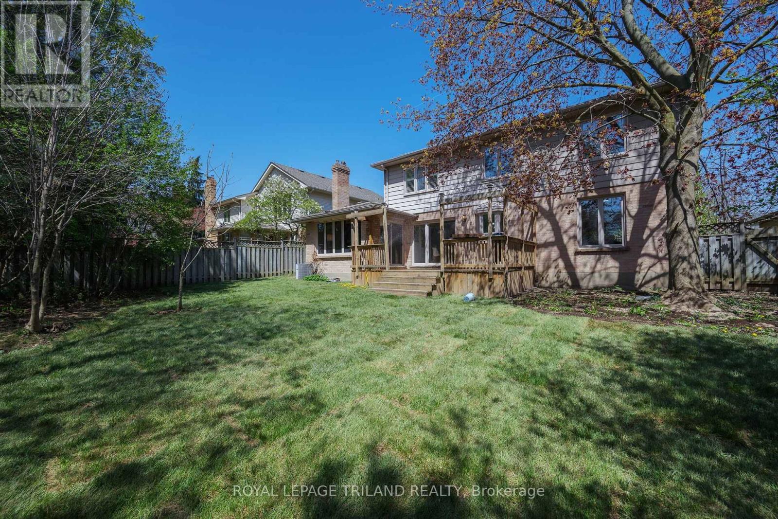 118 DEER VALLEY CRESCENT - 40