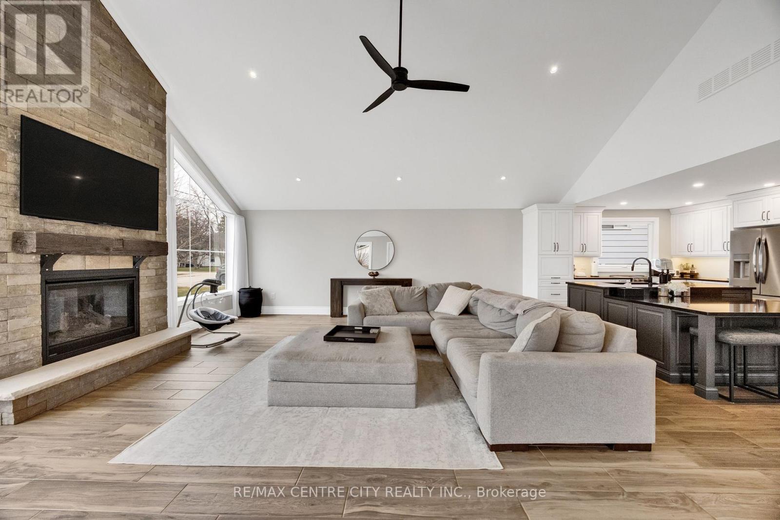 174 RIDGE STREET - 10