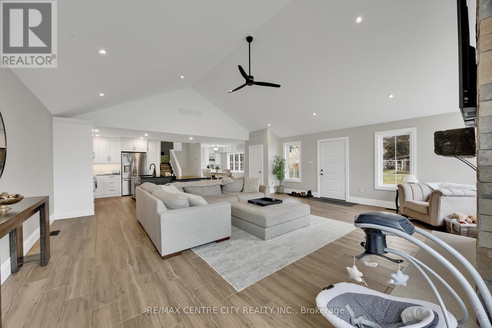 174 RIDGE STREET - 14