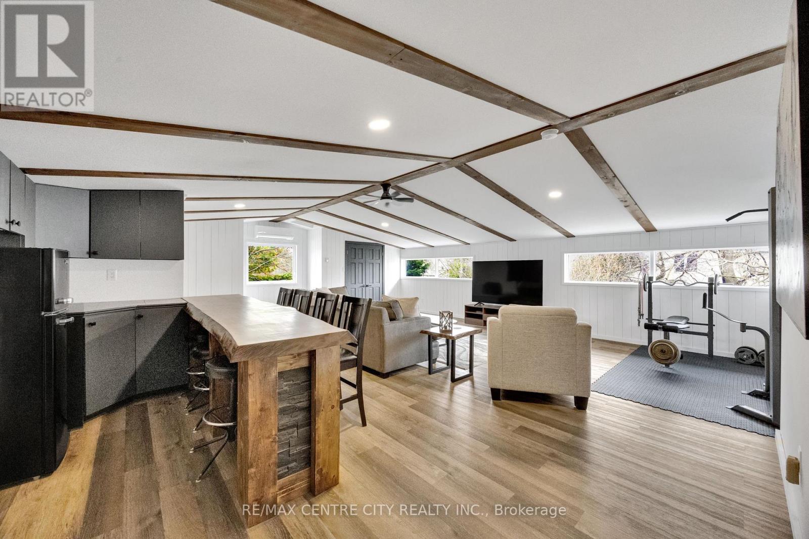 174 RIDGE STREET - 45