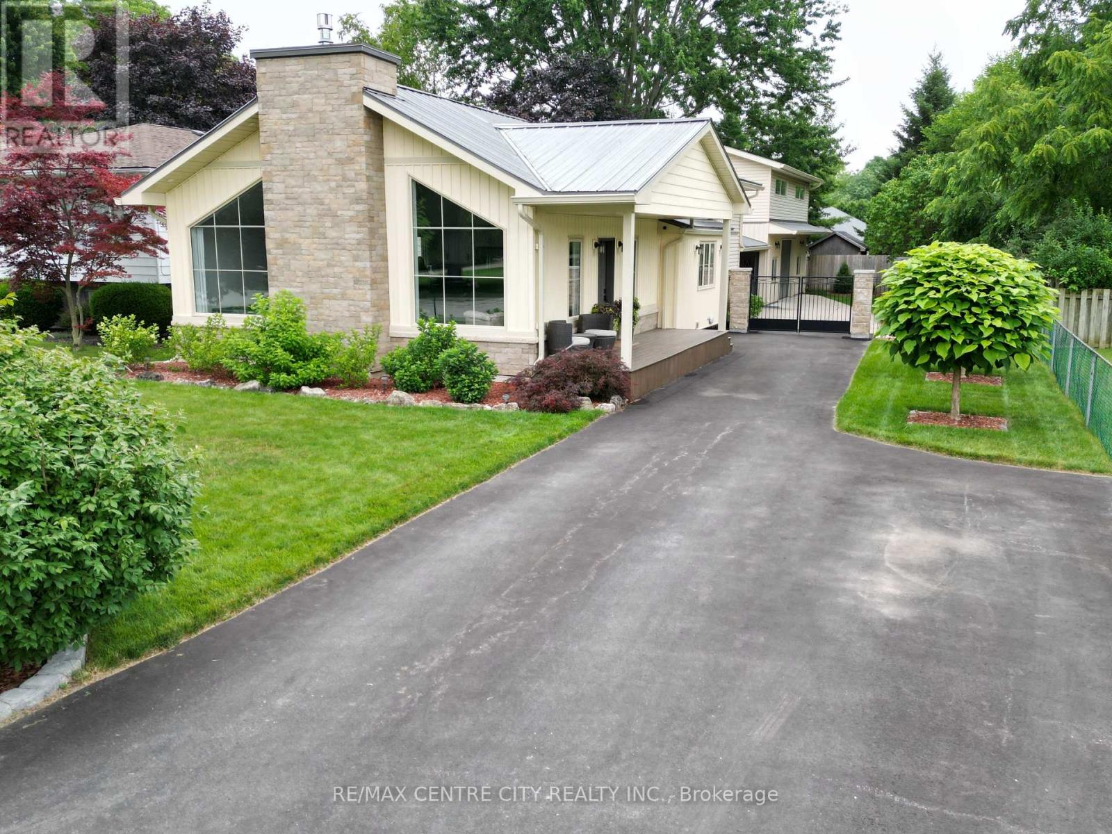 174 RIDGE STREET - 5