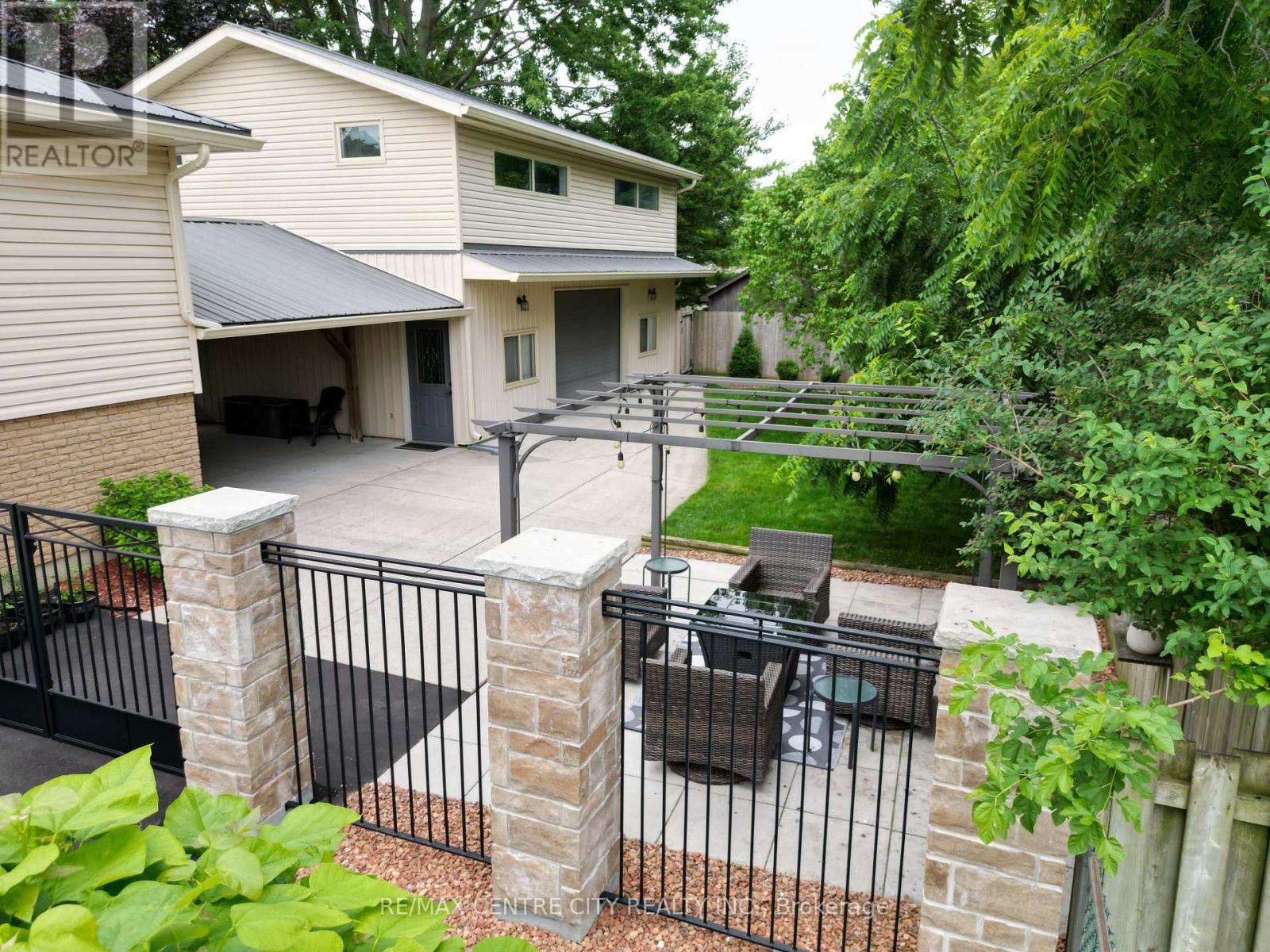 174 RIDGE STREET - 6