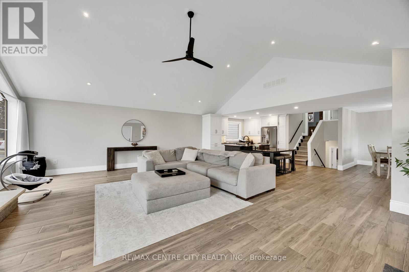 174 RIDGE STREET - 9