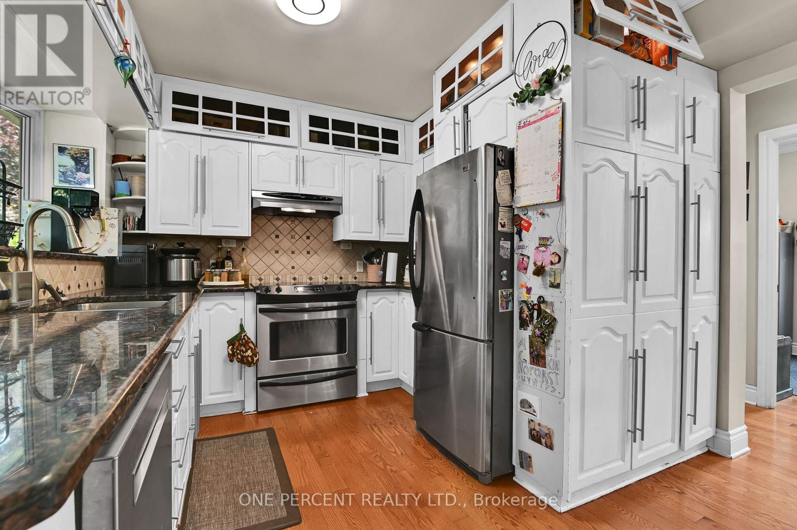 484 MUTUAL STREET, Ottawa. Luxury613. By Peter Sagos - Image 10