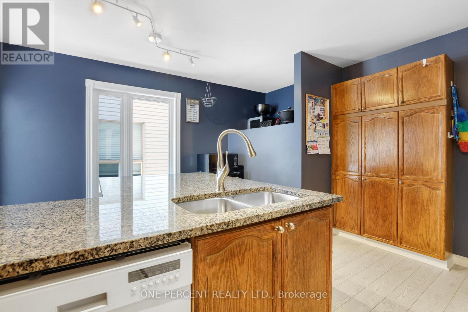 59 WOODFORD WAY, Ottawa. Luxury613. By Peter Sagos - Image 11