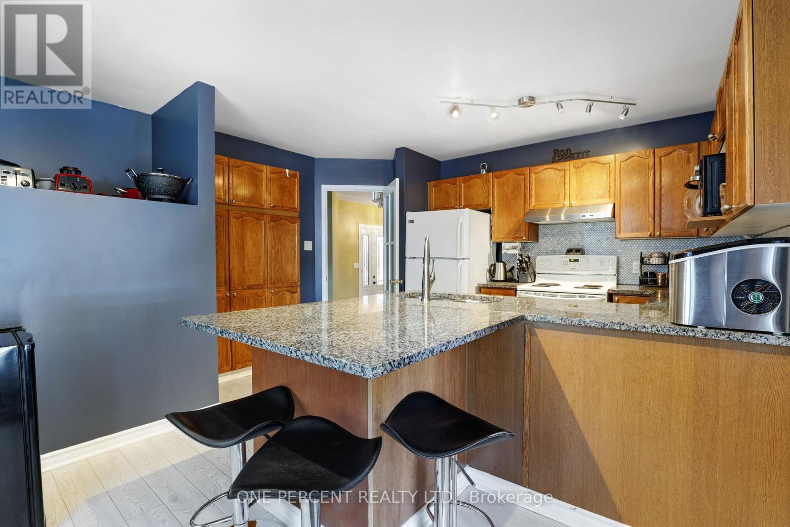 59 WOODFORD WAY, Ottawa. Luxury613. By Peter Sagos - Image 12