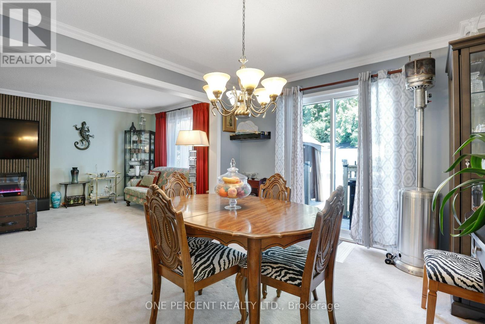 59 WOODFORD WAY, Ottawa. Luxury613. By Peter Sagos - Image 18