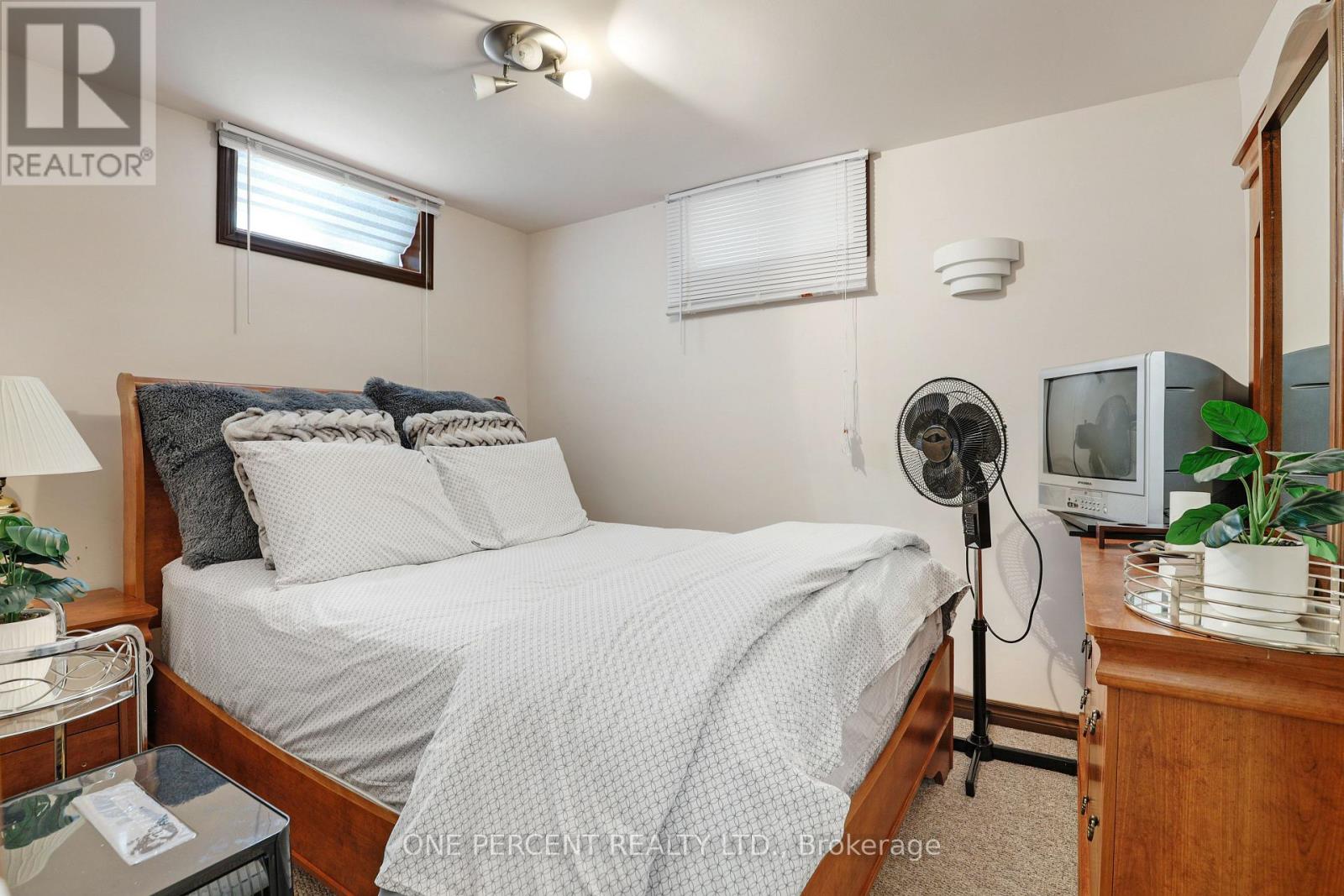 59 WOODFORD WAY, Ottawa. Luxury613. By Peter Sagos - Image 34