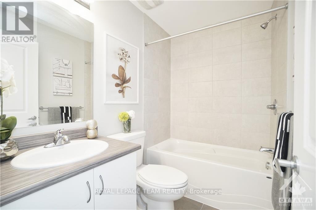 3 Bed, 3 Bath House for Rent in Ottawa – 217 GEYSER PLACE, Ottawa – MLS# X13547446 - Image 16