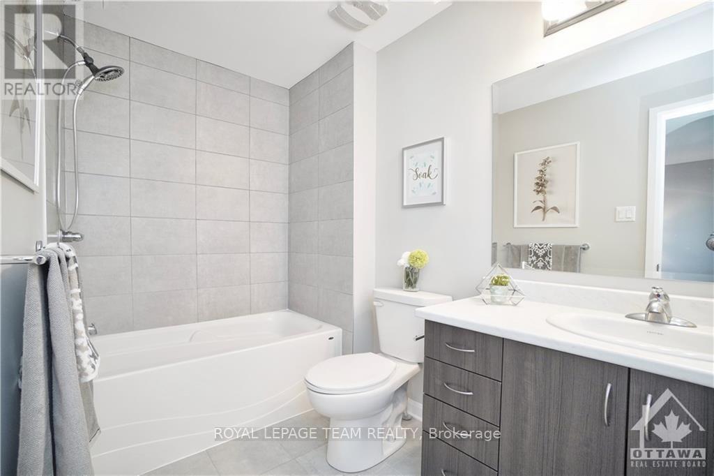 3 Bed, 3 Bath House for Rent in Ottawa – 217 GEYSER PLACE, Ottawa – MLS# X13547446 - Image 21