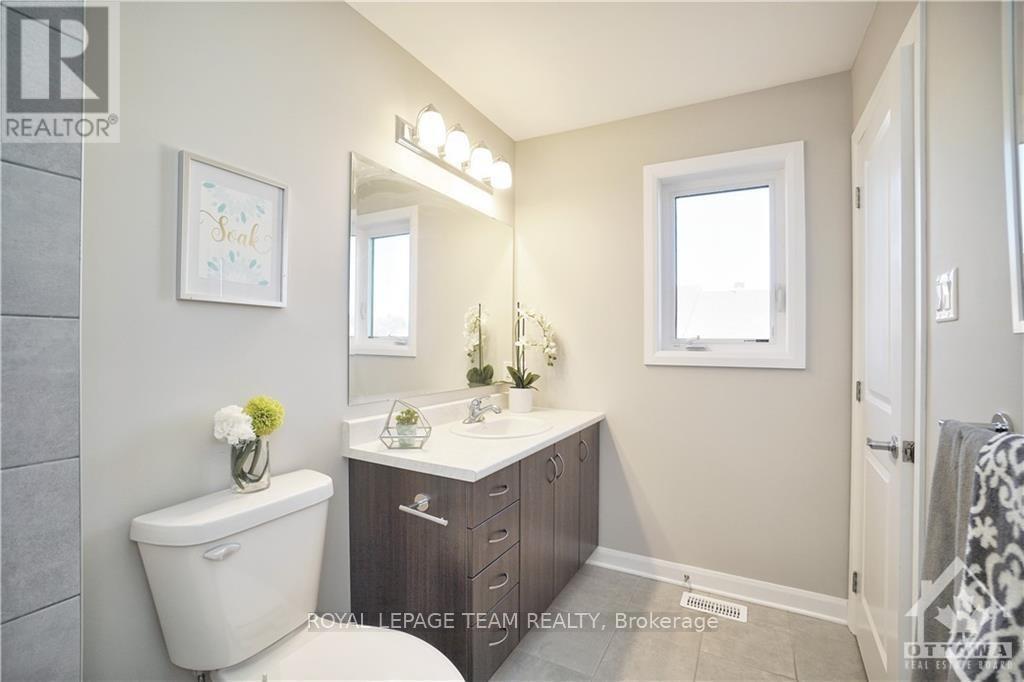 3 Bed, 3 Bath House for Rent in Ottawa – 217 GEYSER PLACE, Ottawa – MLS# X13547446 - Image 22