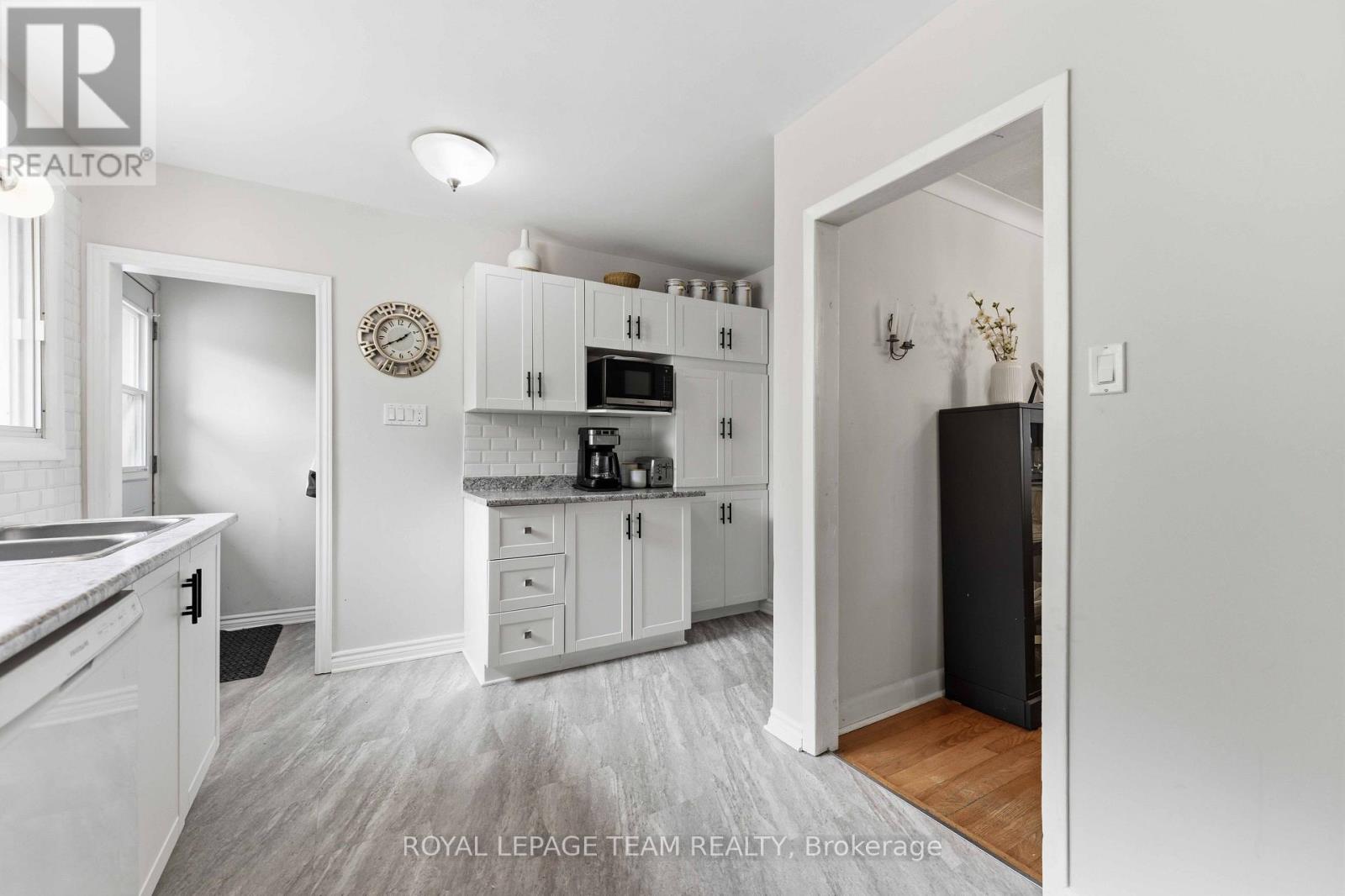1155 AGINCOURT ROAD - 16