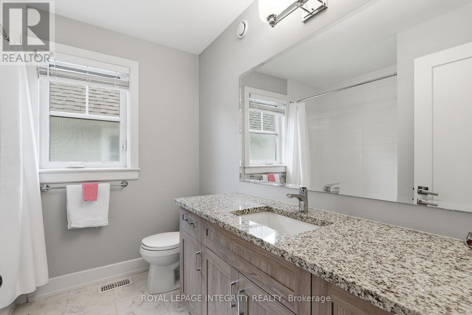 120 KESTREL STREET, Ottawa. Luxury613. By Peter Sagos - Image 17