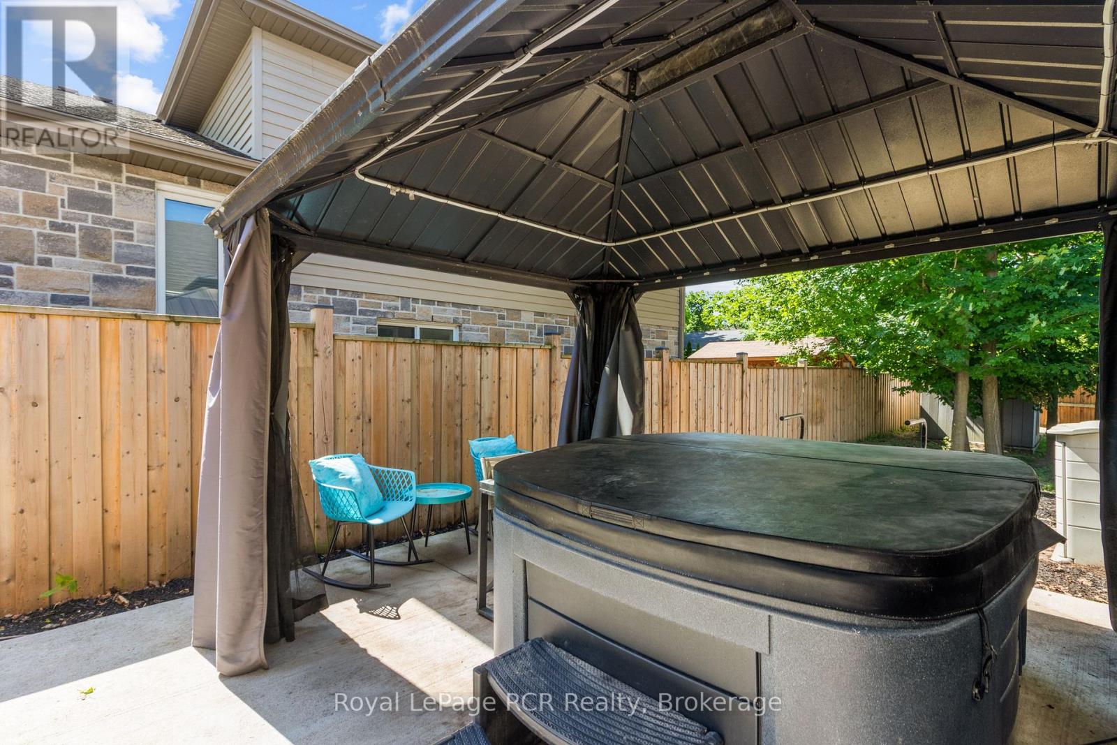 724 ELGIN STREET - 13