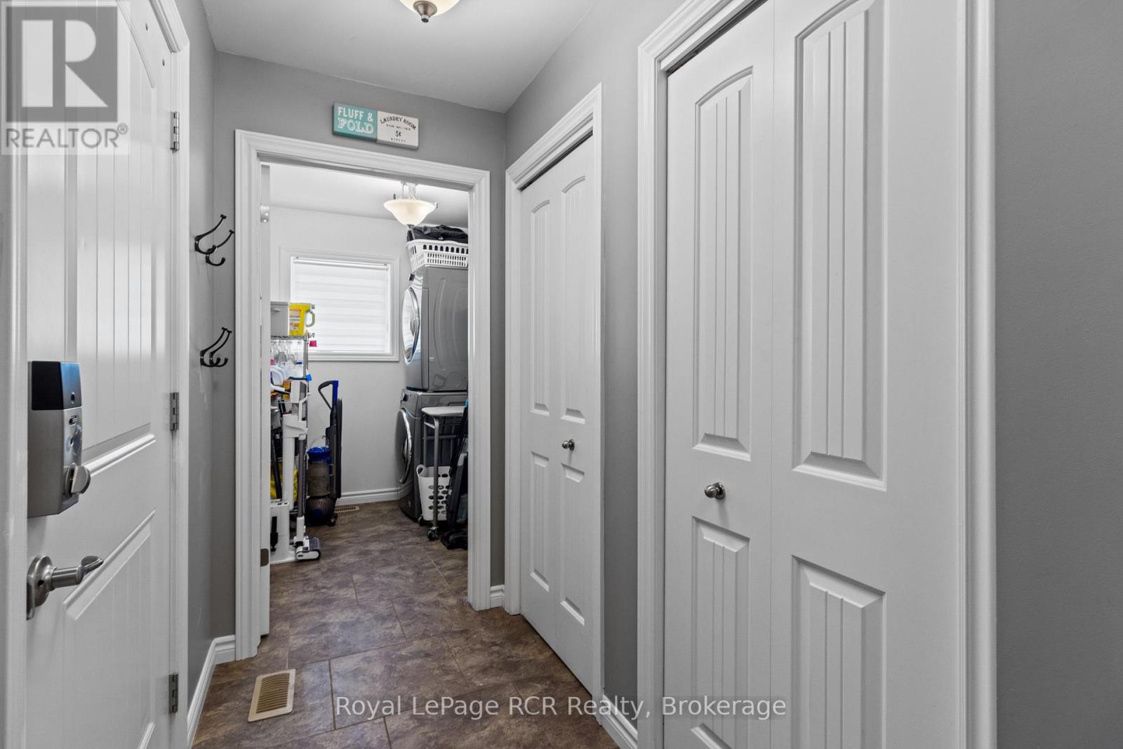 724 ELGIN STREET - 25