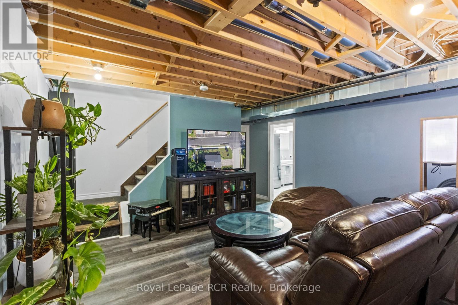 724 ELGIN STREET - 33