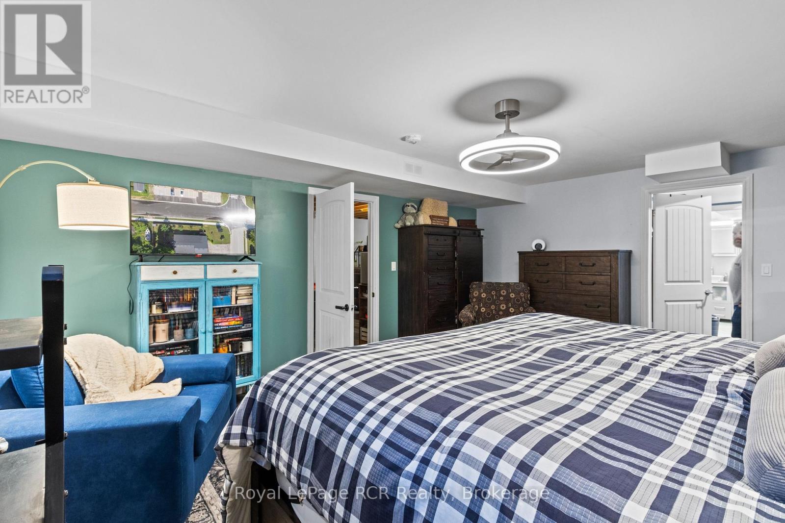 724 ELGIN STREET - 30