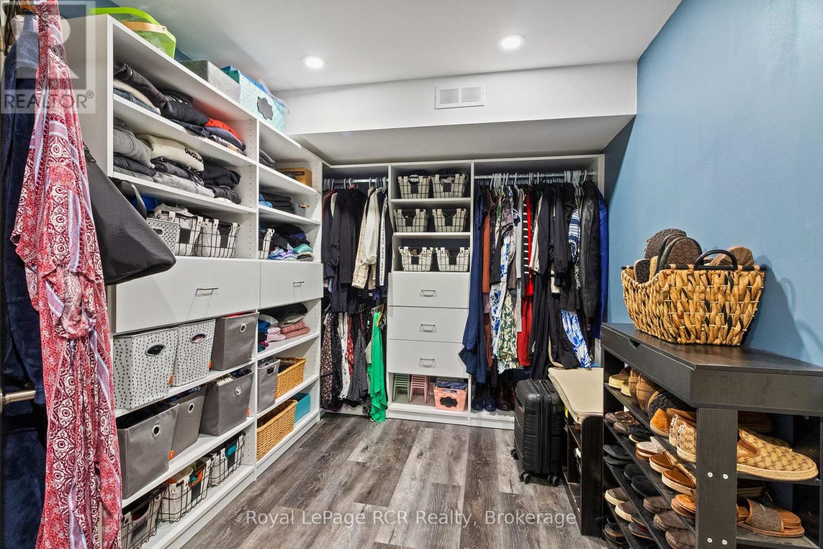 724 ELGIN STREET - 36