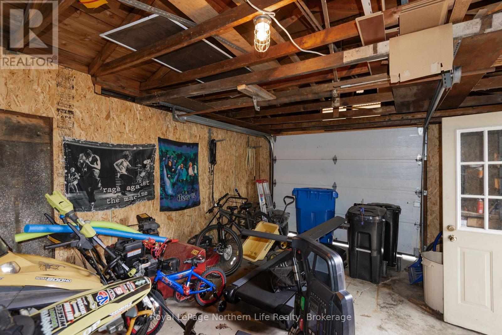 1006 LAKESHORE DRIVE - 48