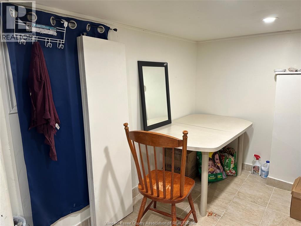 961 CAMPBELL - 16