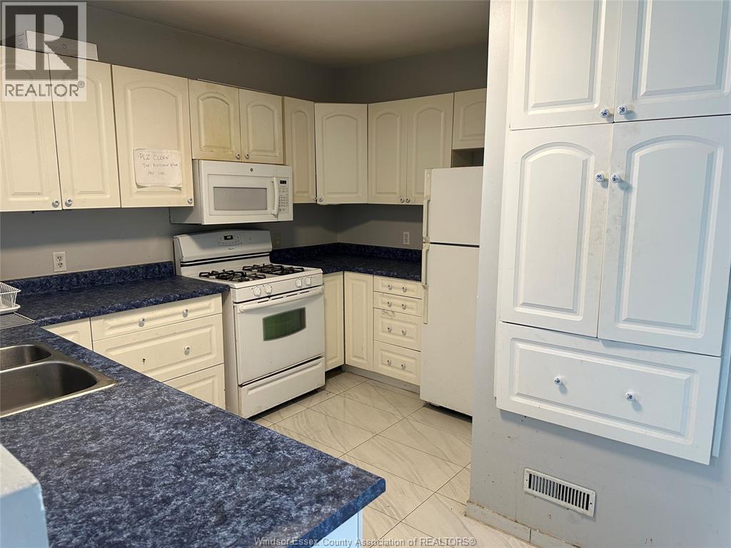 961 CAMPBELL - 7