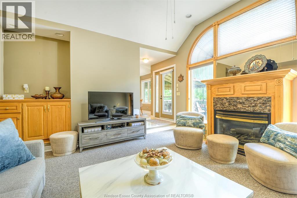 36 Meadow LANE - 17
