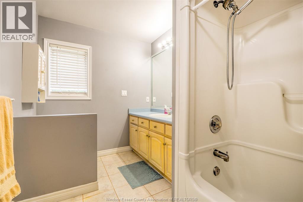 36 Meadow LANE - 22