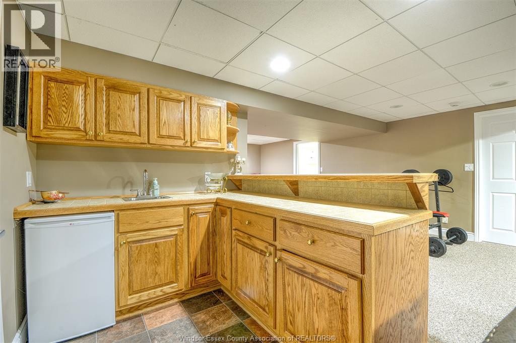 36 Meadow LANE - 24