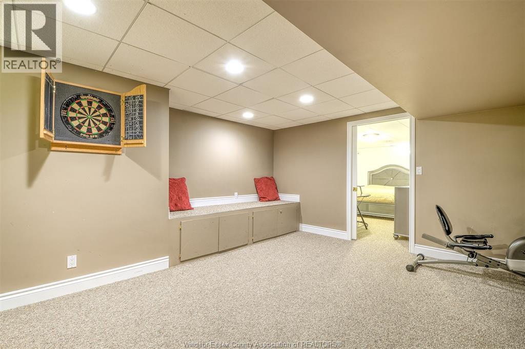 36 Meadow LANE - 25