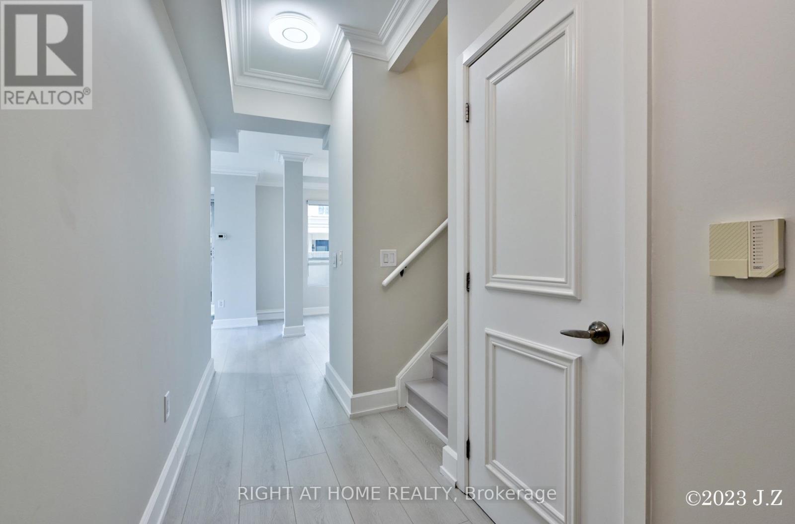 #PH15 650 SHEPPARD AVENUE E - 4