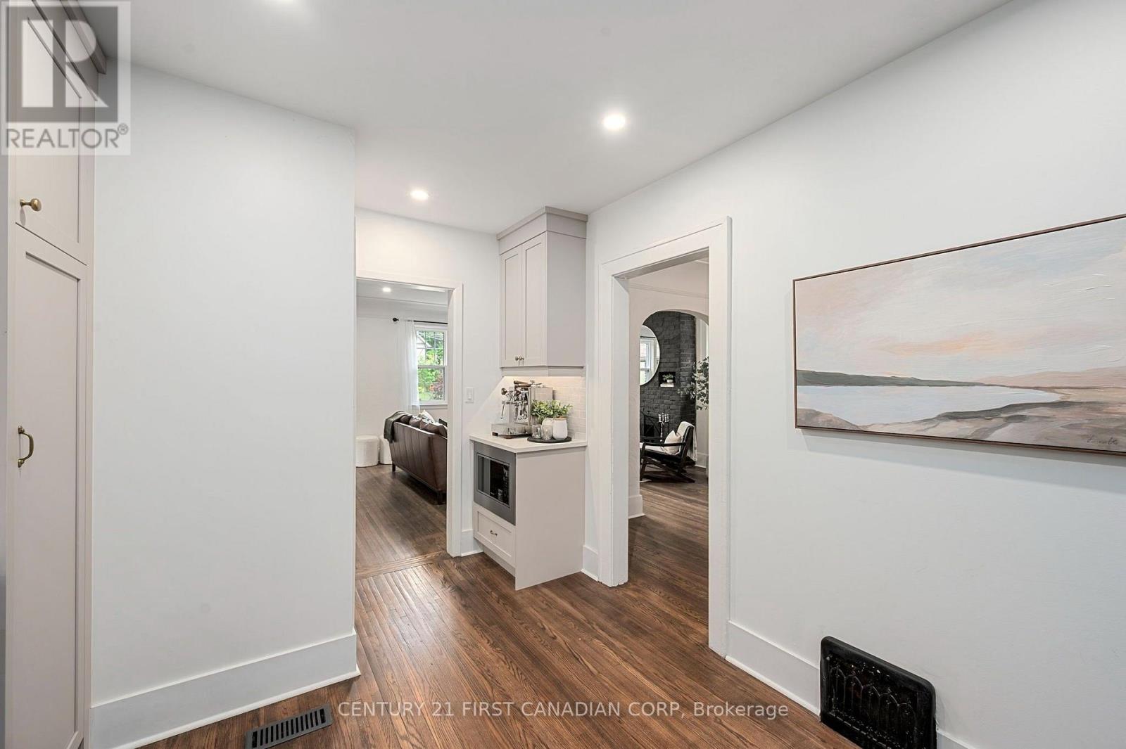 398 VICTORIA STREET - Image 16