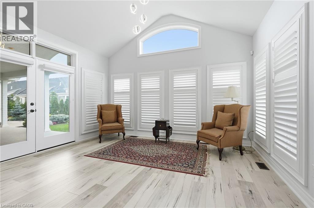 35 BUTLERS Drive N - 15