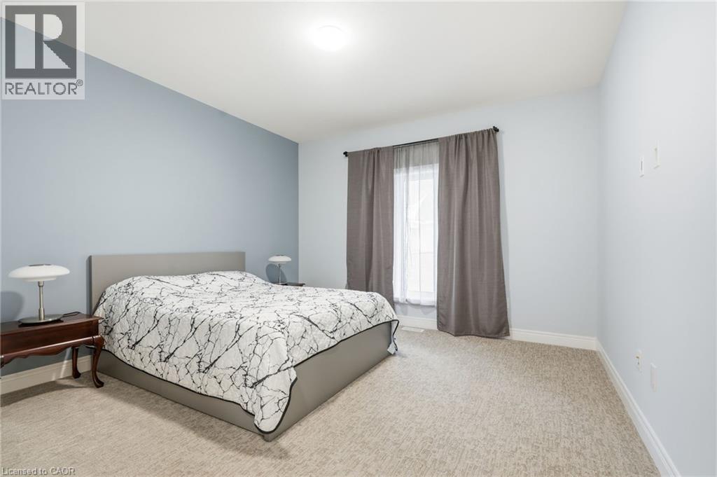 35 BUTLERS Drive N - 18
